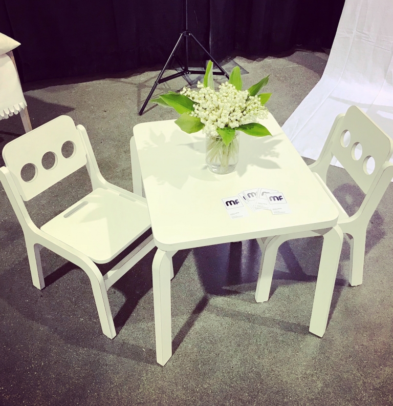 Chairs “Nashville” Kindergarten and table “Visby” - Canadian Furniture Show - Box 3004:)